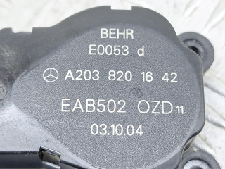 моторчик заслонки печки, ориг. номер A2038201642, Mercedes-Benz E W211 2002-2006