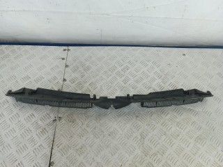 дефлектор радиатора Volkswagen Passat B6 2005-2010, 3C0121329