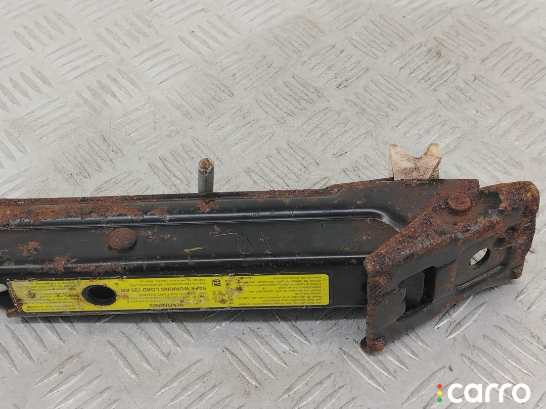 24437084 домкрат Opel Corsa C - фото №6