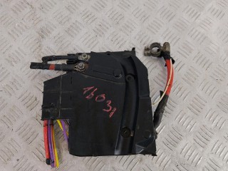 блок предохранителей Ford Focus 3 поколение 2011-2015, AV6T14A067BB