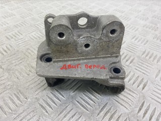 кронштейн двигателя передний Fiat Punto 3 поколение [рестайлинг] Punto Evo, 55195032