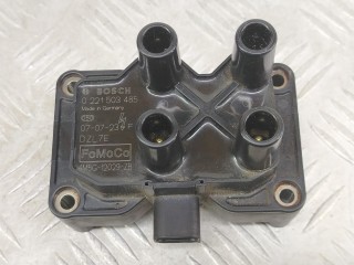 катушка зажигания Ford Fiesta 5 поколение 2001-2007, 0221503485