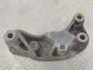 кронштейн коробки (балка кпп) Opel Astra G 1998-2009, 13109198