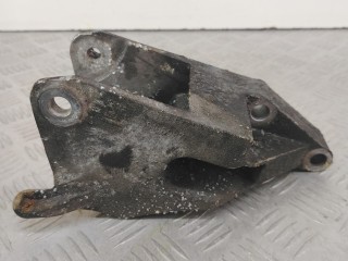 кронштейн коробки (балка кпп) Opel Zafira A [рестайлинг] 2003-2006, 9156987