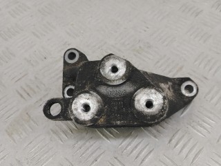 кронштейн коробки (балка кпп) Opel Zafira A [рестайлинг] 2003-2006, 9156991