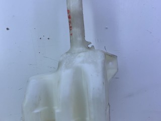 бачок омывателя Honda Jazz 1 поколение 2001-2005, левый руль