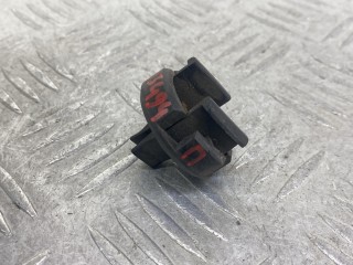 кронштейн крыла передний правый, ориг. номер 09116139, Opel Corsa C 2000-2003