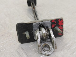 ограничитель открывания двери передней левой, Ford Focus 1 поколение 1998-2001