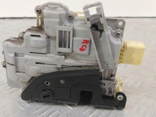 замок двери задней левой, ориг. номер 3C4830015A, Volkswagen Passat B6 2005-2010