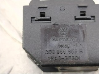 кнопка стеклоподъемника двери передней правой, ориг. номер 3B0959855B, Volkswagen Bora 1 поколение 1998-2005