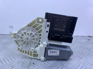 Моторчик стеклоподъемника передний правый Volkswagen Passat B6 2005-2010