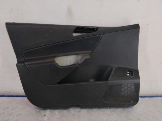 Обшивка двери передней левой Volkswagen Passat B6 2005-2010