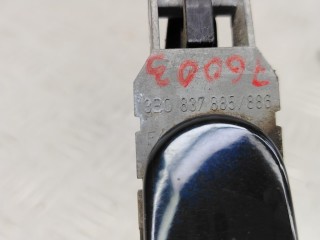 ручка наружная двери передней правой, ориг. номер 3B0837886, Volkswagen Bora 1 поколение 1998-2005