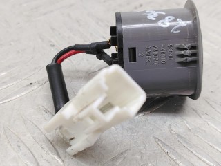 кнопка открытия лючка топливного бака, ориг. номер 935904D010, Hyundai H1 Grand Starex 2007-2015