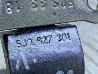 петля крышки багажника левая, ориг. номер 5J0827301, Skoda Fabia 2 поколение [рестайлинг] 2010-2014