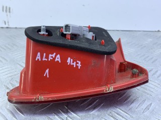 фонарь крышки багажника левый, Alfa Romeo 147 1 поколение 2000-2004