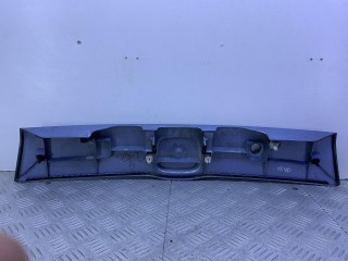 накладка крышки багажника, ориг. номер 77890SAA0030, Honda Jazz 1 поколение 2001-2005