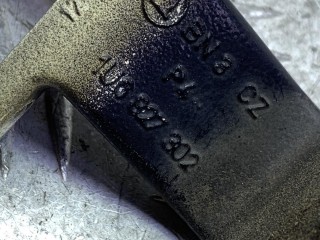 петля крышки багажника правая, ориг. номер 1U6827302, Skoda Octavia 1 поколение 1996-2000
