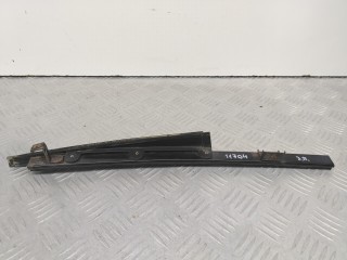 направляющая стекла задней правой, Ford Maverick 1 поколение UNS/UDS 1993-1996