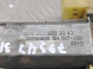 моторчик стеклоподъемника задний правый, ориг. номер A2038203042, Mercedes-Benz C W203 2000-2004