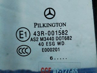 стекло двери задней правой, Mercedes-Benz C W203 [рестайлинг] 2004-2008
