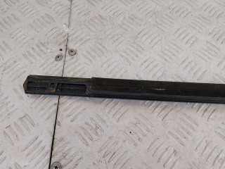 молдинг стекла двери задней правой, Nissan X-Trail T30 [рестайлинг] 2004-2007