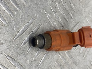 форсунка топливная, ориг. номер CDH210, 7310143, Mitsubishi Space Star 1 поколение 1998-2002