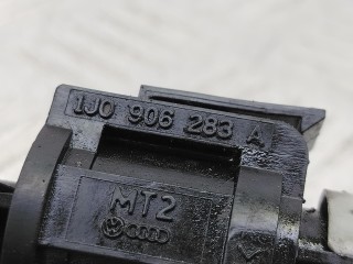 электромагнитный клапан, ориг. номер 1J0906283A, Volkswagen Transporter T4 1990-2003