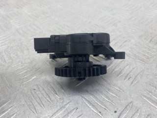 моторчик заслонки печки, ориг. номер V3268003, 3093819, 9025844, Skoda Fabia 2 поколение [рестайлинг] 2010-2014