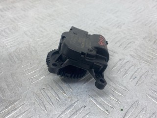 моторчик заслонки печки, ориг. номер V3268003, 3093819, 9025844, Skoda Fabia 2 поколение [рестайлинг] 2010-2014