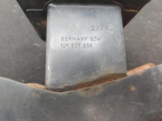 усилитель заднего бампера, ориг. номер 1U6807557, 1U6807556, 1U6807311B, Skoda Octavia 1 поколение 1996-2000