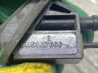 форсунка омывателя, ориг. номер BM5117666, Ford Focus 3 поколение 2011-2015