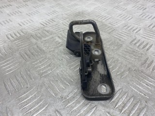 крюк капота, ориг. номер 1K0823480, Volkswagen Golf 5 поколение 2003-2009