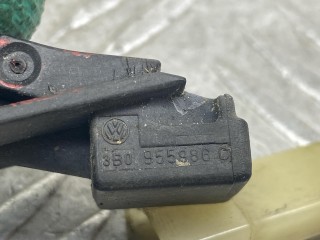 форсунка омывателя, ориг. номер 3B0955986C, Volkswagen Golf 3 поколение 1991-2000