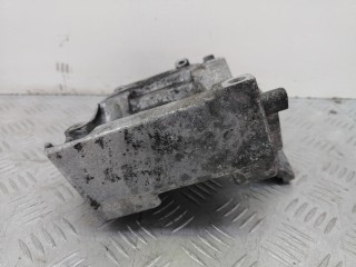 кронштейн компрессора кондиционера, ориг. номер 038260885B, Volkswagen Passat B5 1996-2001