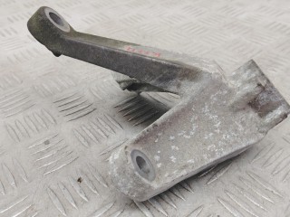 кронштейн коробки (балка кпп), ориг. номер 3M517M125DE, Ford Focus 2 поколение 2004-2008