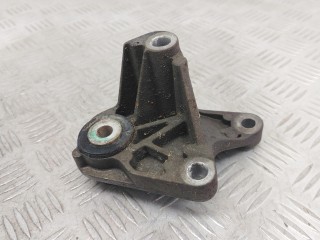 кронштейн коробки (балка кпп), ориг. номер 3M516P093D, Ford Focus 2 поколение 2004-2008