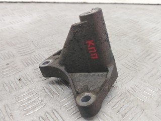 кронштейн коробки (балка кпп), ориг. номер 3M516P093D, Ford Focus 2 поколение 2004-2008