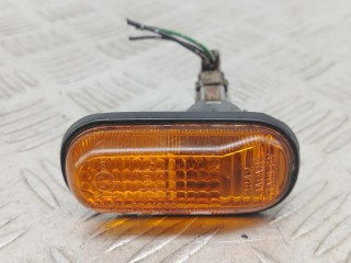 повторитель поворота на крыле правый, ориг. номер 6R01388, Honda Logo 1 поколение [2-й рестайлинг] 2000-2001