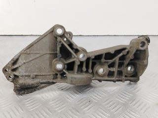 кронштейн генератора, ориг. номер 8200669494, Renault Megane 2 поколение 2002-2006