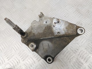 кронштейн коробки (балка кпп), ориг. номер 8200407084, Renault Megane 2 поколение 2002-2006