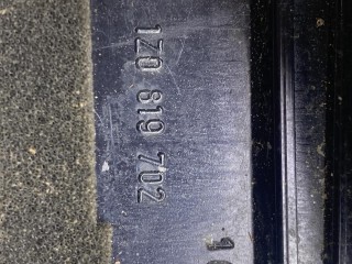 дефлектор обдува салона правый, ориг. номер 1Z0819702, Skoda Octavia 2 поколение 2004-2009