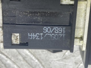 кнопка антипробуксовочной системы, ориг. номер 1Z0937134A, Skoda Octavia 2 поколение 2004-2009