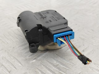 моторчик заслонки печки, ориг. номер 0132801302, 8E182051C, Audi A4 B6 2000-2006