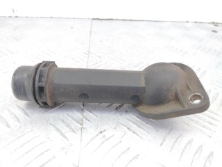 фланец (тройник) системы охлаждения Volkswagen Passat, AHL, 1.6 л, 06B121121
