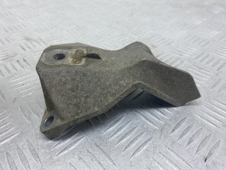 кронштейн коробки (балка кпп), ориг. номер 4A0399114D, Audi A6 C4 1994-1997