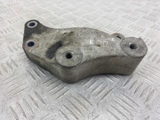 кронштейн коробки (балка кпп), Opel Corsa D 2006-2011