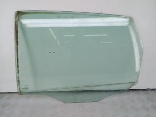 стекло двери задней левой Ford Focus 1 поколение 1998-2001, левый руль