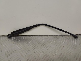 щеткодержатель задний Opel Corsa B 1993-2000, левый руль, 90386317