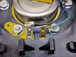 подушка безопасности водителя, ориг. номер 98ABA042B85, Ford Focus 1 поколение 1998-2001